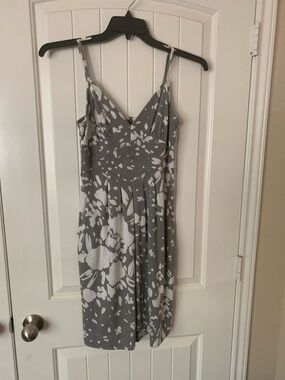 A&E floral sun dress size M-NWOT